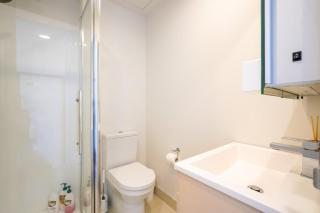 Light-Filled Studio with Lovely Ponsonby Views - 8