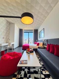 The Smallville Hotel - 8