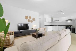 The Shores 3 with sea views beautiful sunsets and a breezy balcony - 5