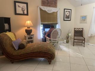 Tropical Jungle Bugelow - 9