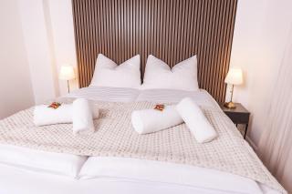 NUIT Apartment - HBF, Zentral, Helios-Klinik, Messe Düsseldorf 19 km, NEU - 0