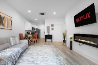 Luxury 1BR Getaway - Modern Stylish & Great Area - 1