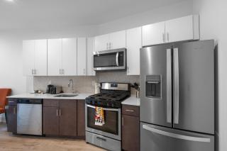 Luxury 1BR Getaway - Modern Stylish & Great Area - 7