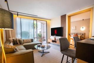 The Iconic Spot - Pool and Sea View - 9