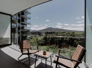 Center 1-Bed with Gym, BBQ and Stunning Views - 3