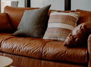 Center 1-Bed with Gym, BBQ and Stunning Views - 2