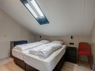 Holiday home by the coast in Julianadorp - 7