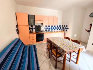 Apartment with Pool and Private Parking - 3