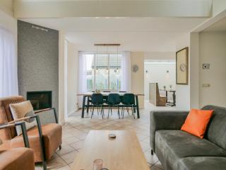 Spacious holiday home in Julianadorp - 2