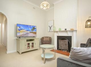 Comfortable Terrace in Central Location - Sídney - 9