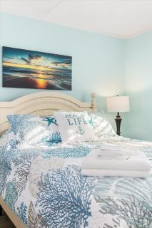 20 Percent Off New Listing!!! Modern, 2 Bedroom Ocean Block Apartment, Steps From Beach!! - 6