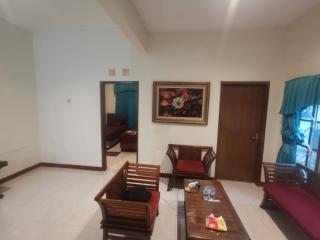 Villa Graha Permata 2 - Batu - 0