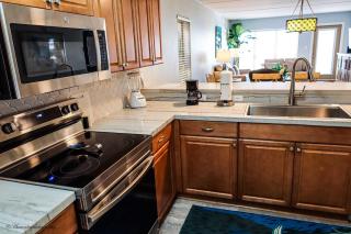 Beachview 103 Condominium Condo - 9