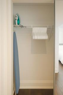 Bright 2 Bed Basement Near Square One Mall Family Friendly Stay - Mississauga - 6