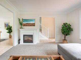 Stunning Katoomba Home with Lush Garden&Playground - 7