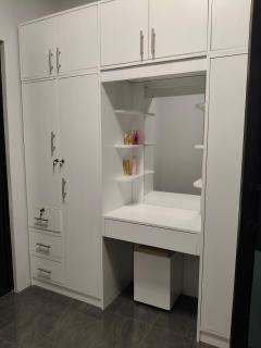 Goldland Caelestis Guest House - 1