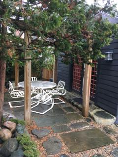 Zen vacation in old historic Marblehead - 9