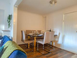 3 Double Bedroomed House Drive Way Garden - 3