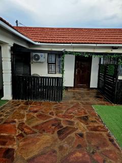 Shado's residence self catering cotages - 5