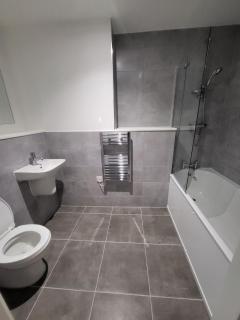 Pleasant 2 bedroom apartment in Salford Quays - 2