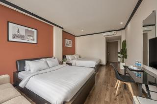 The One Premium Hotel - 8