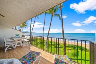 Maalaea Surf A6 · MAS A6 Remodeled Beachfront 2BD w Year Round B - 4
