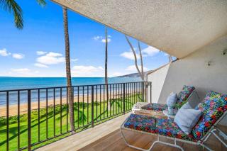 Maalaea Surf A6 · MAS A6 Remodeled Beachfront 2BD w Year Round B - 3