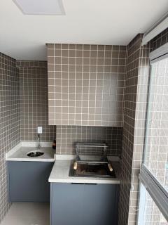 Apartamento Pé na Areia com Churrasqueira a Carvão - 1