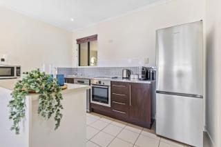 Salt & Sand Retreat - 2 BR Resort Stay - Spa - 7