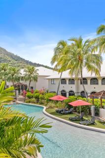 Salt & Sand Retreat - 2 BR Resort Stay - Spa - 0