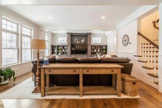 Luxury World Cup Villa 7B, 5BA Close Gillette Boston - 7