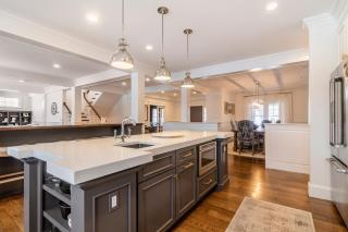 Luxury World Cup Villa 7B, 5BA Close Gillette Boston - 6