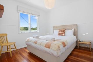 The Beach Cottage - Close to Beach and Town - 2