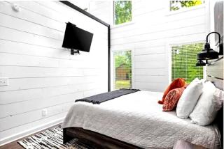 The Rustic Repose - Hot Tub - BBQ - Pets - 7