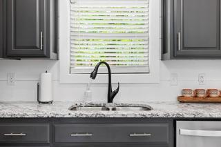 Escape to Tranquility - Hot Tub - BBQ - Pets - 1