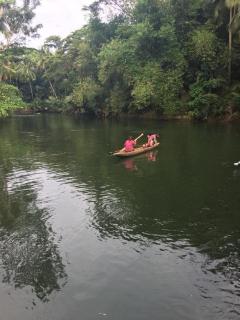 American Roadhouse Hotel and Restaurant - 9