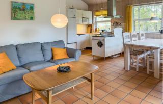 2 Bedroom Pet Friendly Home In Knebel - 8