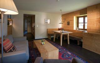 Alpine Chalet Apartment With Zugspitze Views - 4