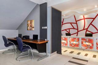 Protea Hotel by Marriott Lusaka Cairo Road - 2