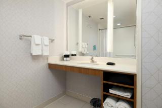 SpringHill Suites by Marriott McAllen Convention Center - 9