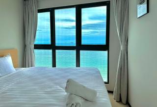 Goldcoast Premium Beachfront Apartment Nha Trang - 5