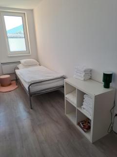 Budget Apartment KNM5 - Kysucké Nové Mesto - 4