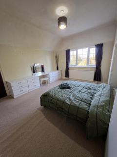 3 Bedroom whole house with free car parking - 7