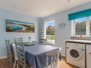 Min Y Traeth By The Beach - 1