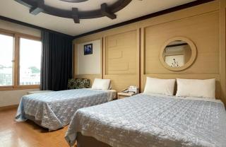 Washington Motel - 1