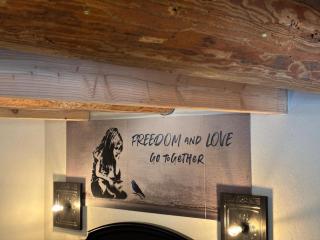 Riverside Room Joseph - 2