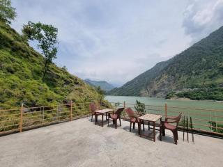 Chamera Inn Homestay - 3