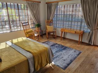 The Rex Garden Cottage - 8