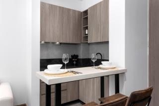 Maison Privee - Serene Studio Escape with Balcony in JVC - 2