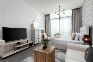 Maison Privee - Serene Studio Escape with Balcony in JVC - 9